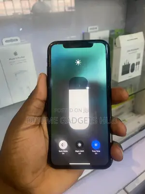 Apple iPhone XR 64 GB Black