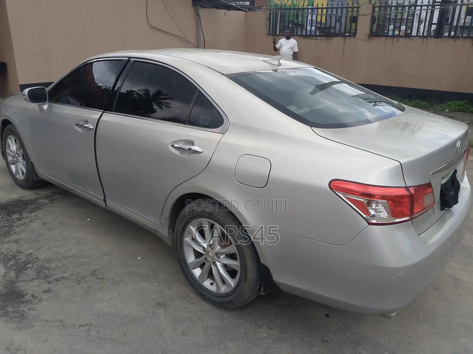 Lexus ES 2012 Gray