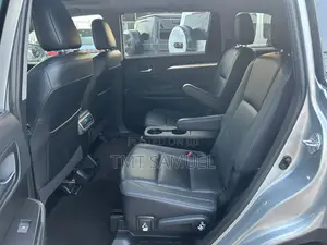 Toyota Highlander XLE 2019 Silver