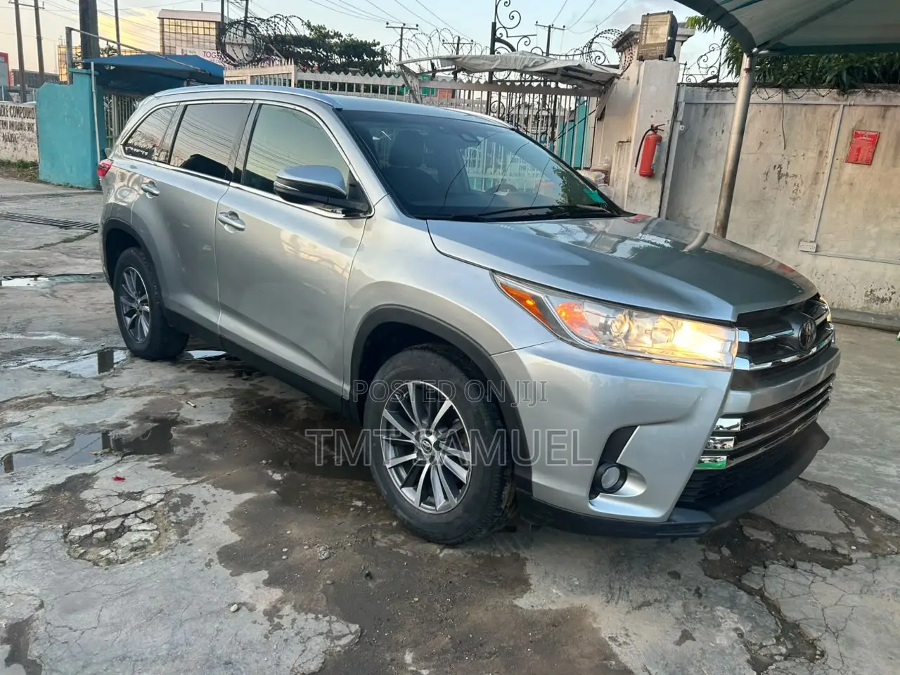 Toyota Highlander XLE 2019 Silver
