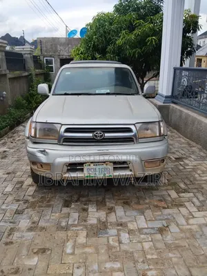 Toyota 4-Runner 2000 Beige
