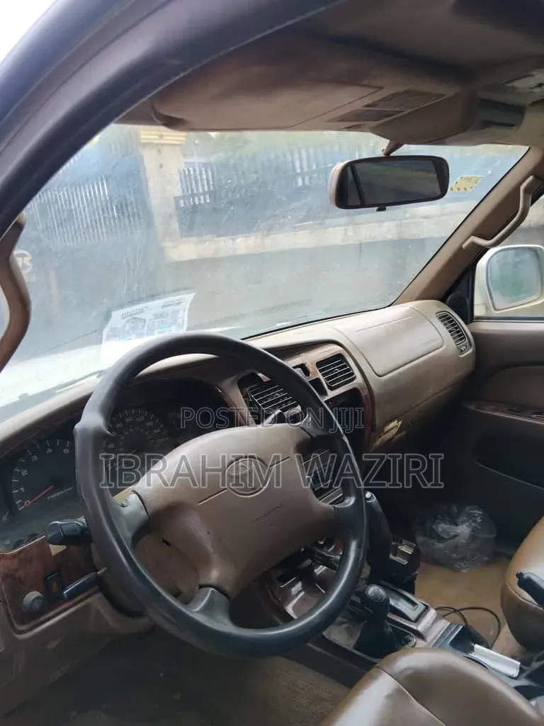 Toyota 4-Runner 2000 Beige