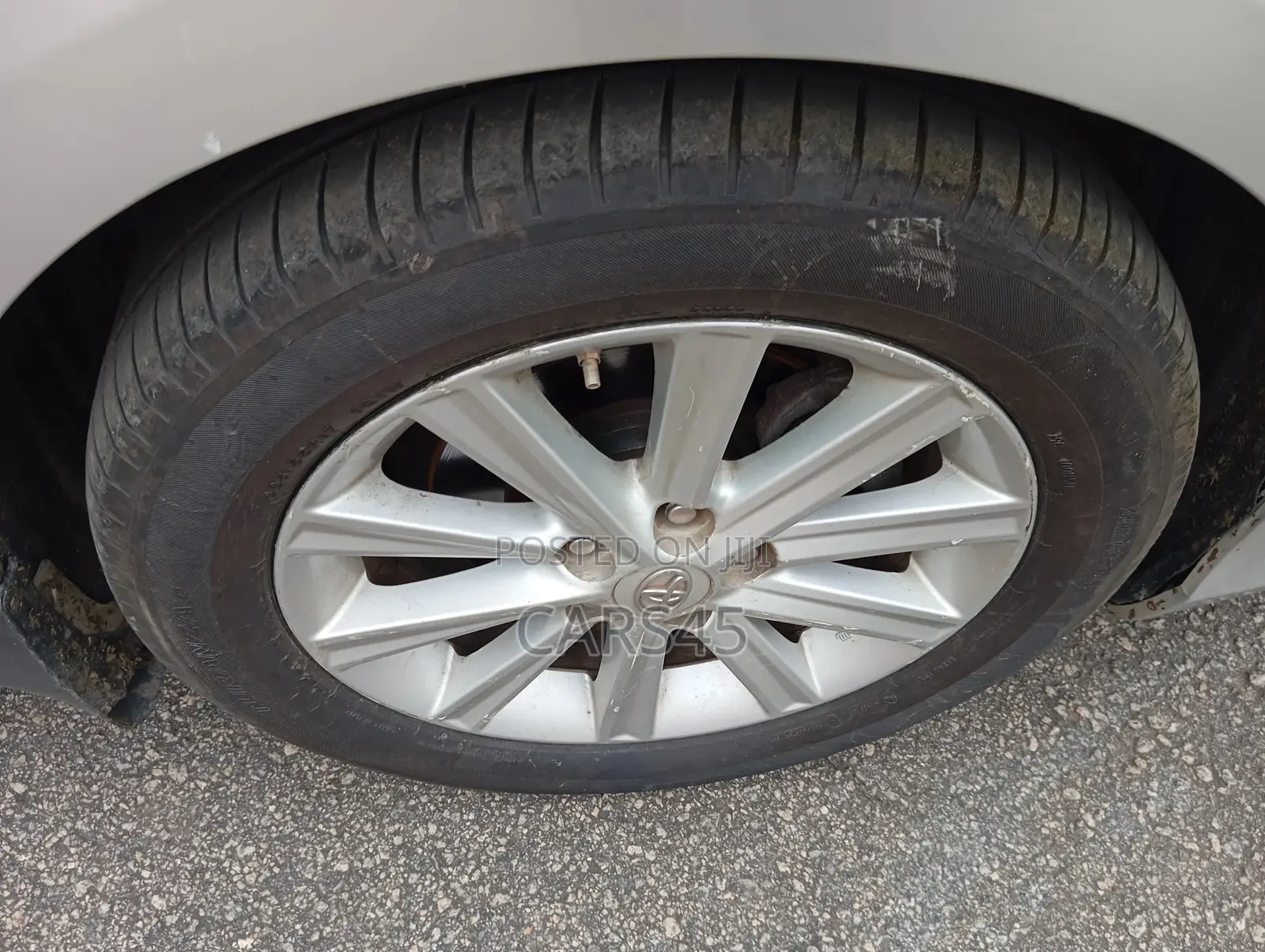 Toyota Camry 2013 Silver