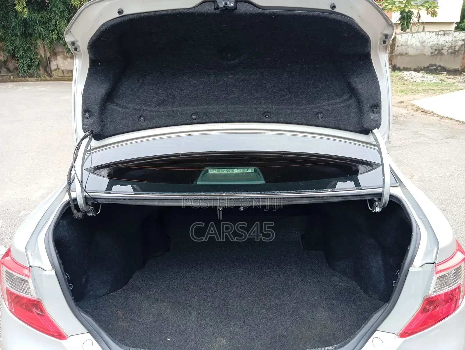 Toyota Camry 2013 Silver
