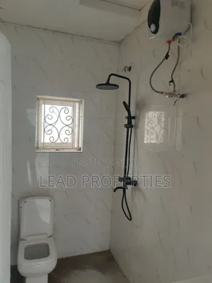 2bdrm Block of Flats in Hob Estate Akure for rent