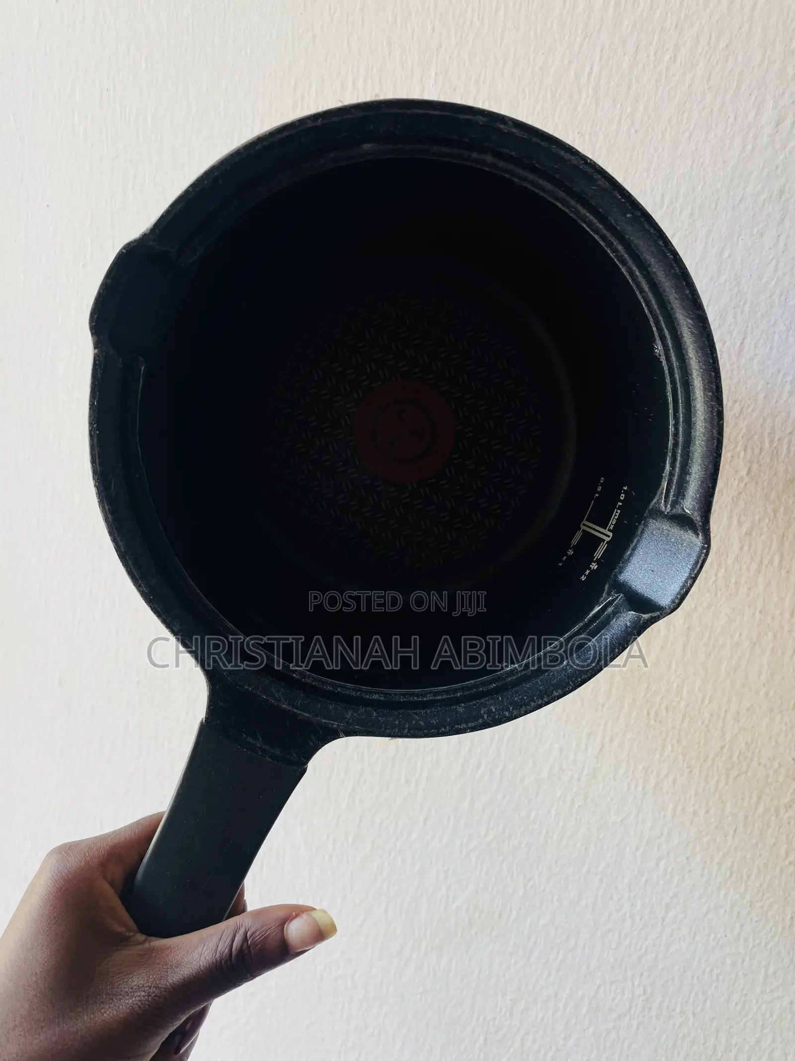 Orange Iron Cast Cooking Saucepan With Lid – Used