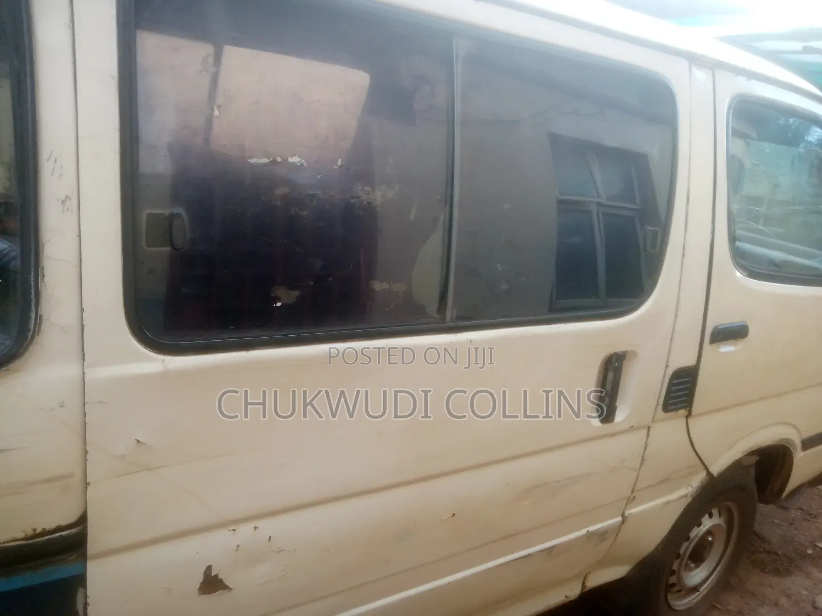 Toyota HiAce 2002 White