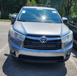 Toyota Highlander 2015 Silver