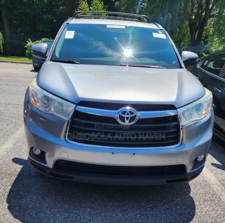 Toyota Highlander 2015 Silver