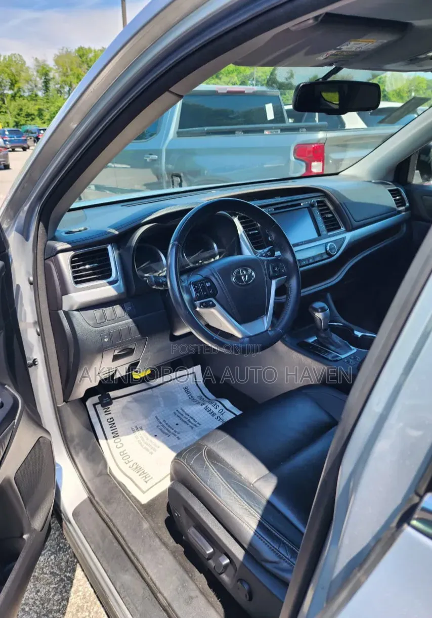 Toyota Highlander 2015 Silver