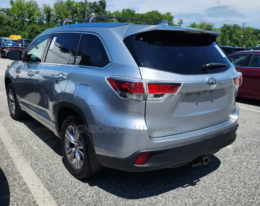 Toyota Highlander 2015 Silver