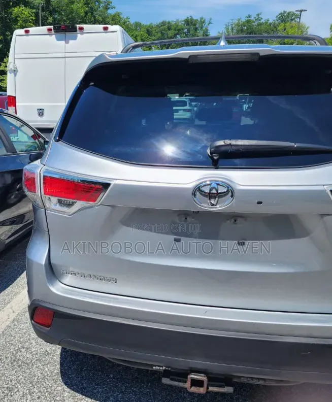 Toyota Highlander 2015 Silver