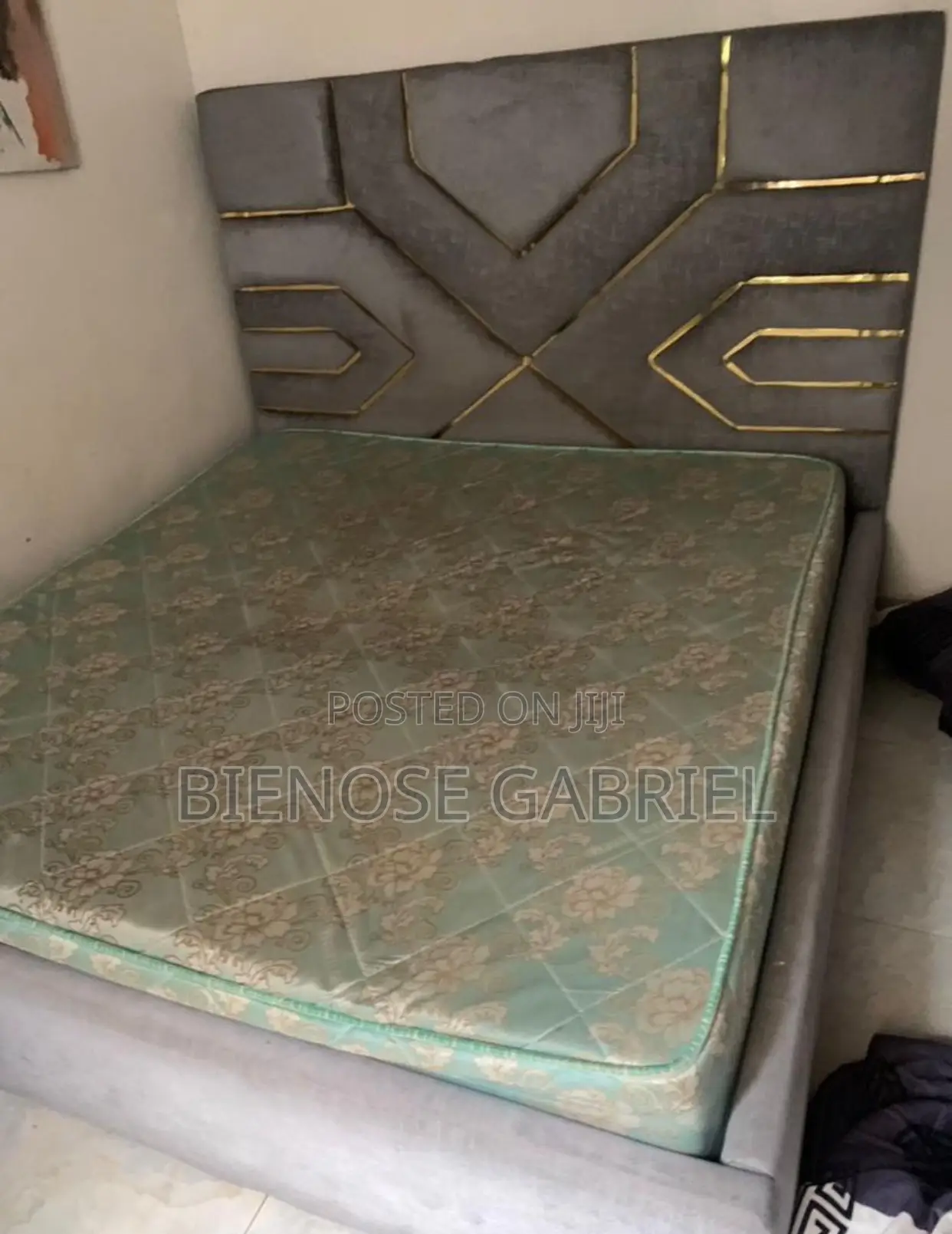 6 X 6 Bed With the Bed Frame Used