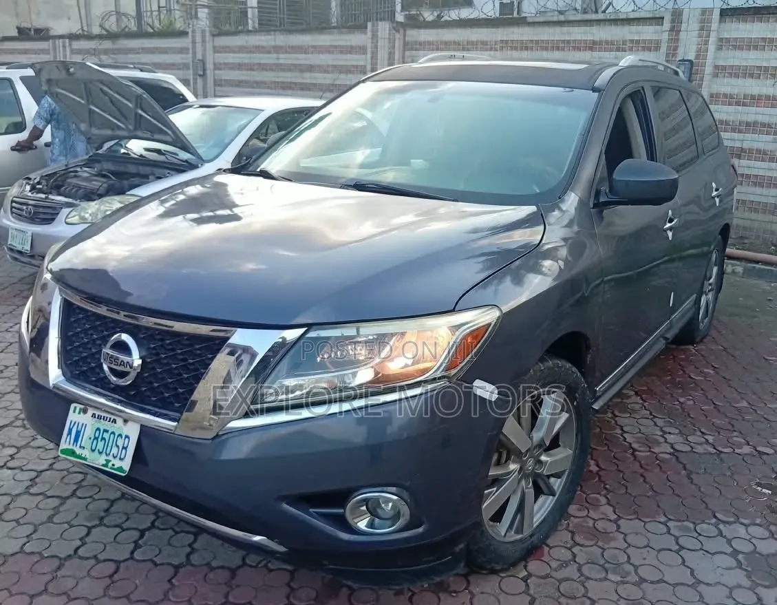 Nissan Pathfinder 2014 Gray