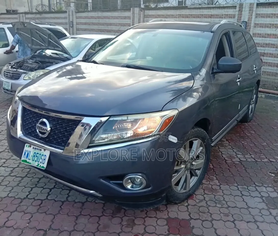 Nissan Pathfinder 2014 Gray