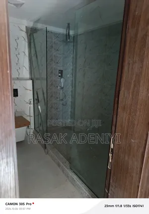 Fixed Shower Cubicle