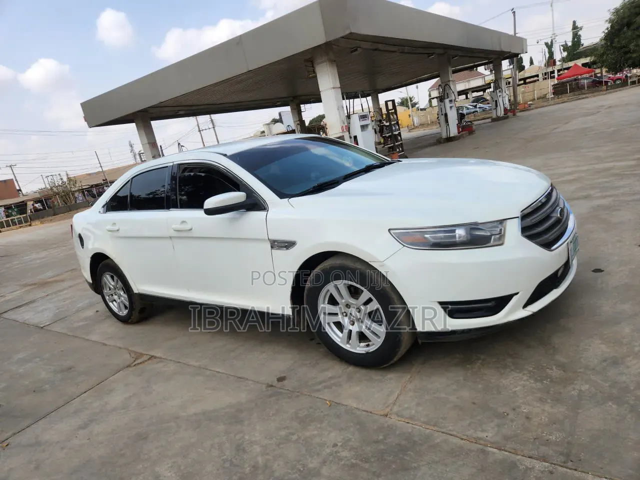 Ford Taurus 2014 White
