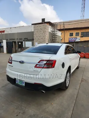 Ford Taurus 2014 White