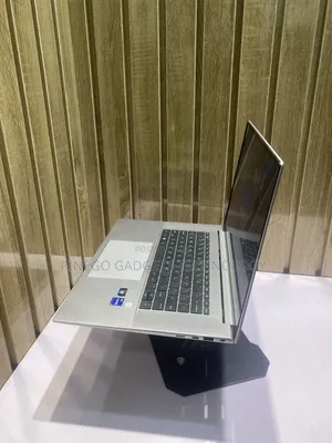 Laptop HP ZBook Studio 32GB Intel Core i9 SSD 1T
