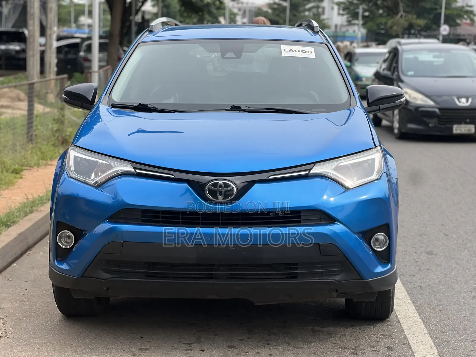 Toyota RAV4 2017 Blue