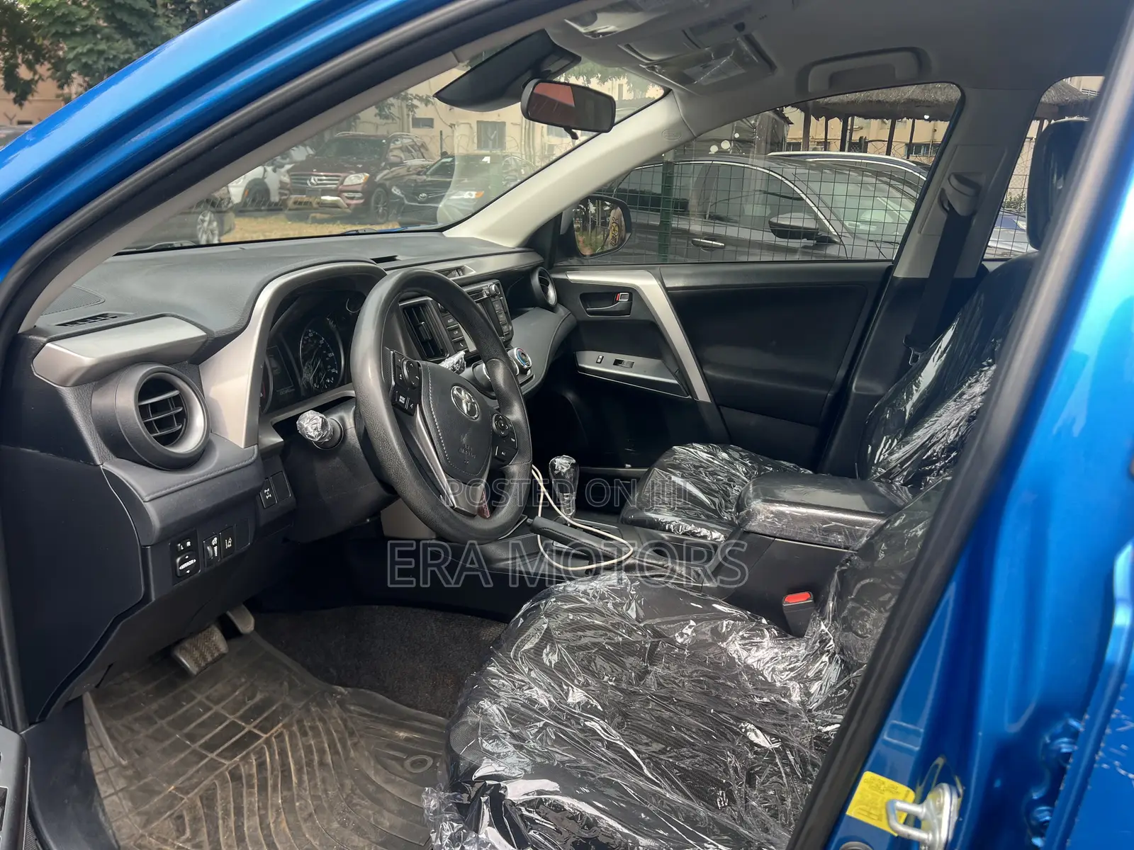 Toyota RAV4 2017 Blue