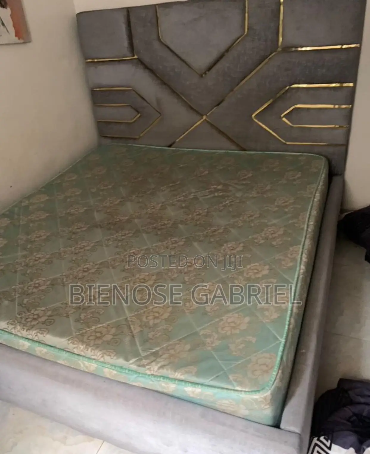 6 X 6 Bed With the Bed Frame Used