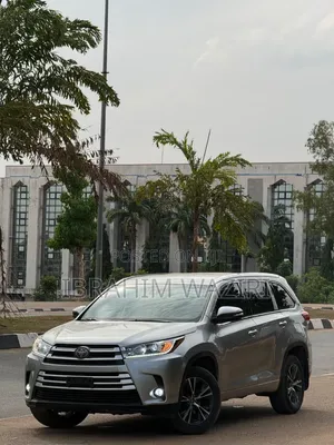 Toyota Highlander 2018 Silver