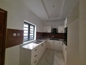 4bdrm Duplex in Gra, Phase 2 for rent