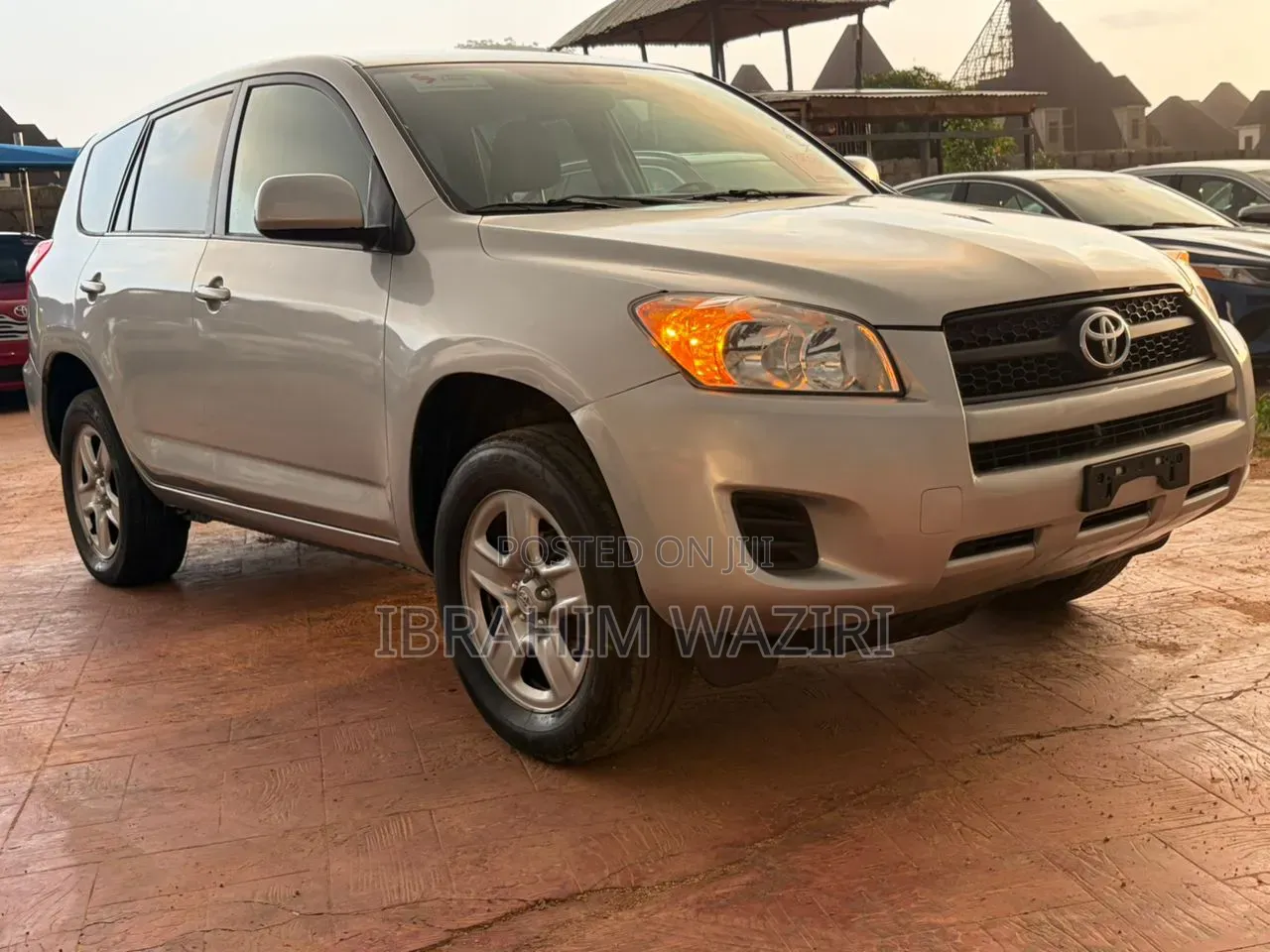 Toyota RAV4 2010 Brown