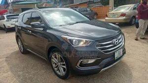 Hyundai Santa Fe 2018 Gray
