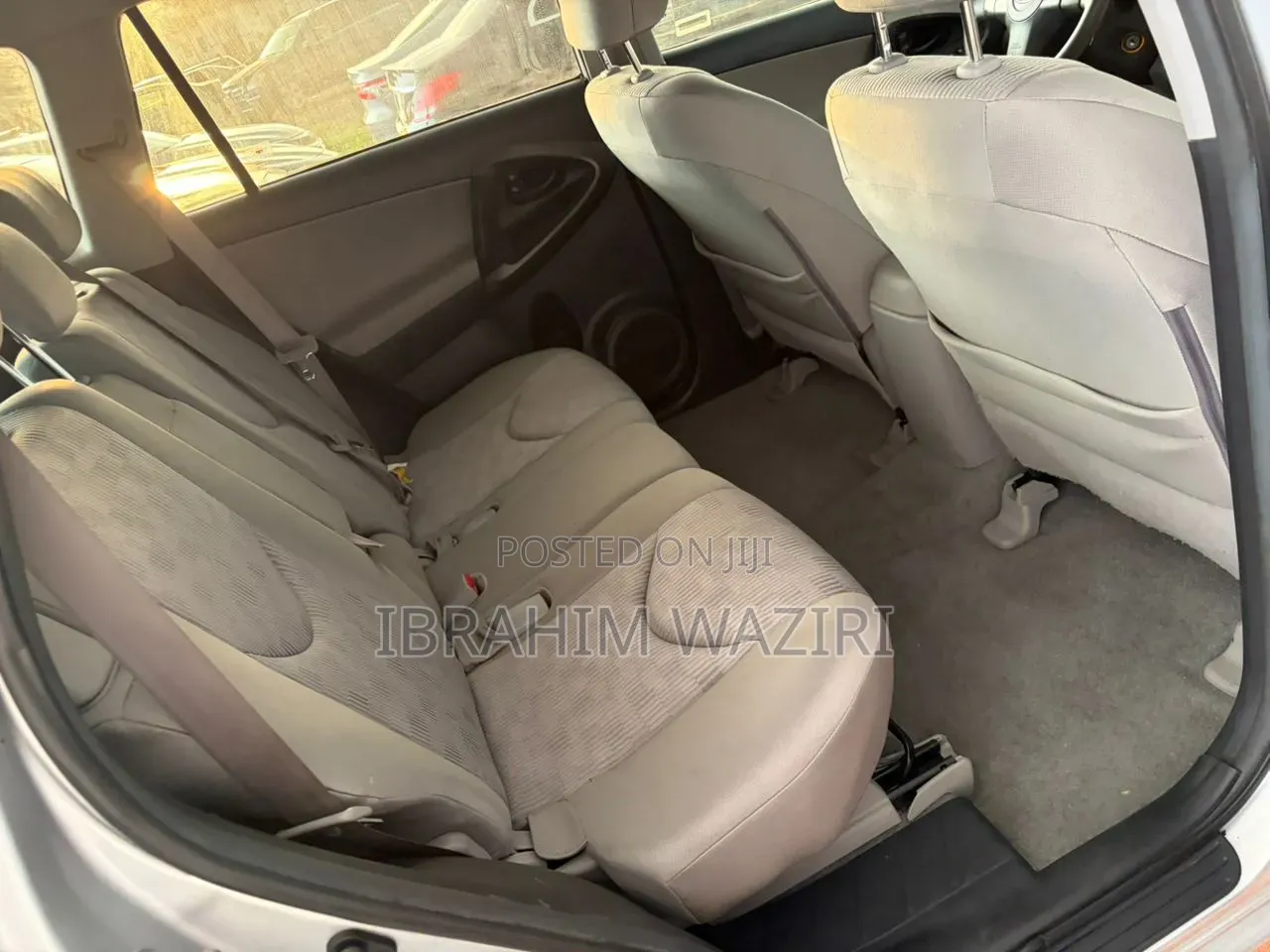 Toyota RAV4 2010 Brown