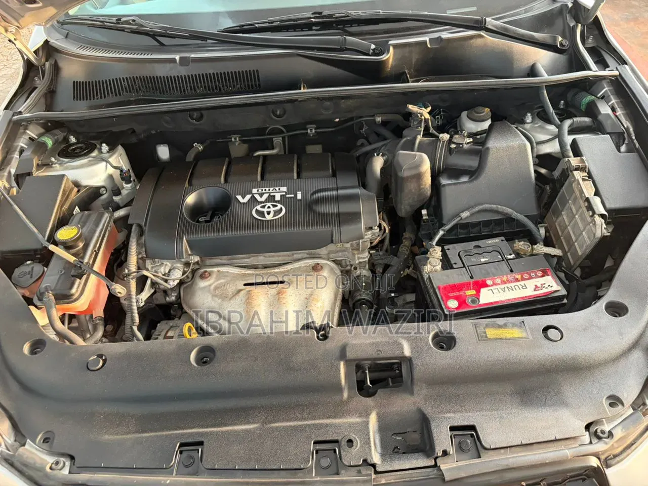 Toyota RAV4 2010 Brown