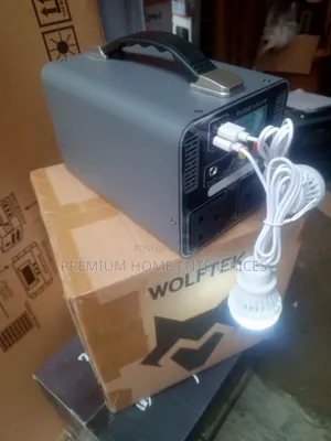 Wolftek Portable Solar Generator 500 Watts With 2 Bulbs