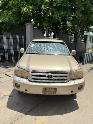 Toyota Highlander 2005 Gold