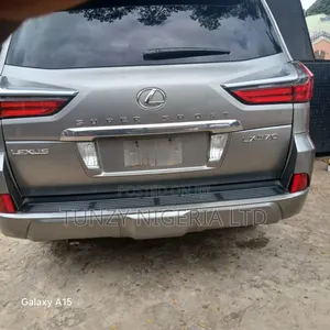 Lexus LX 2017 Gray