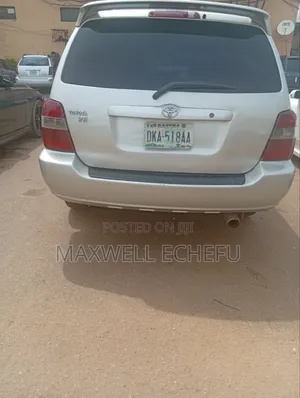 Toyota Highlander 2004 Silver