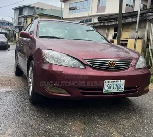 Toyota Camry XLE 4dr Sedan (2.4L 4cyl 5A) 2005 Red