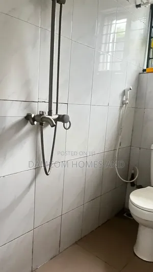 2bdrm Apartment in Aba Ado, Akala Express for rent