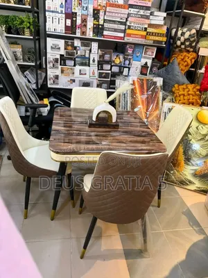 4 Seaters Marble Dining Table With Chairs