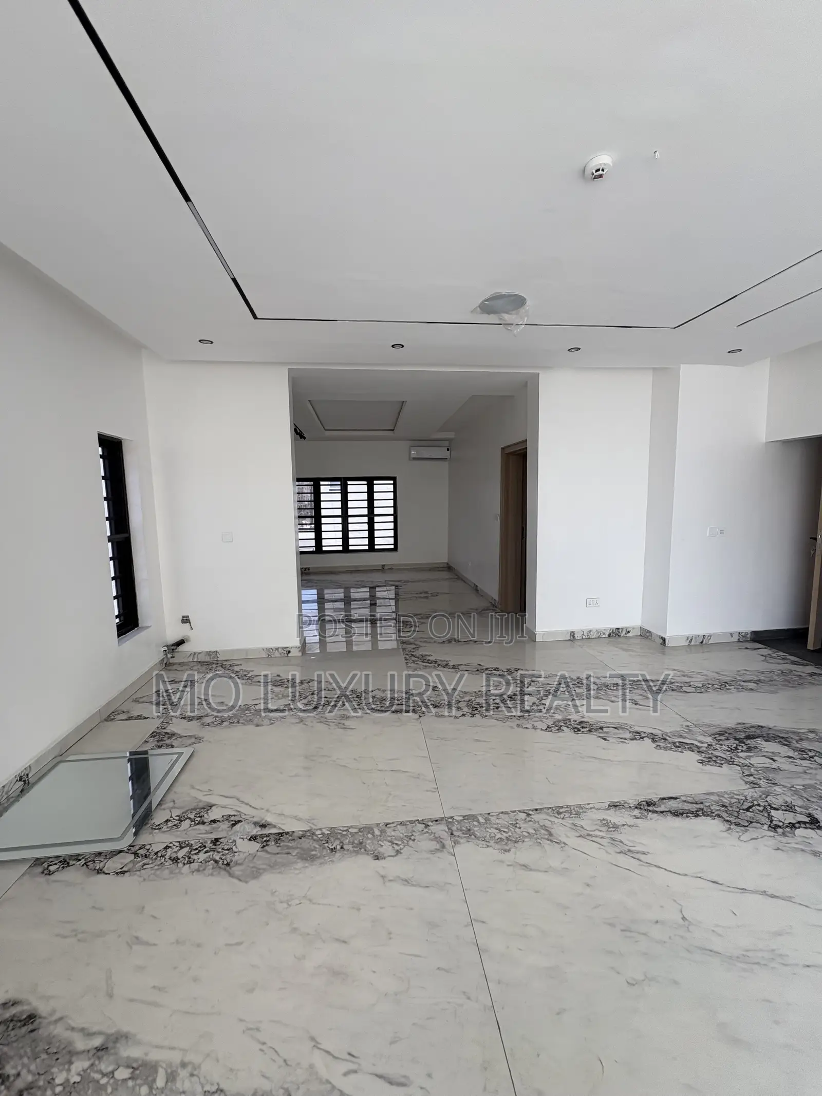 4 Bedroom Terrace Duplex With Elevator