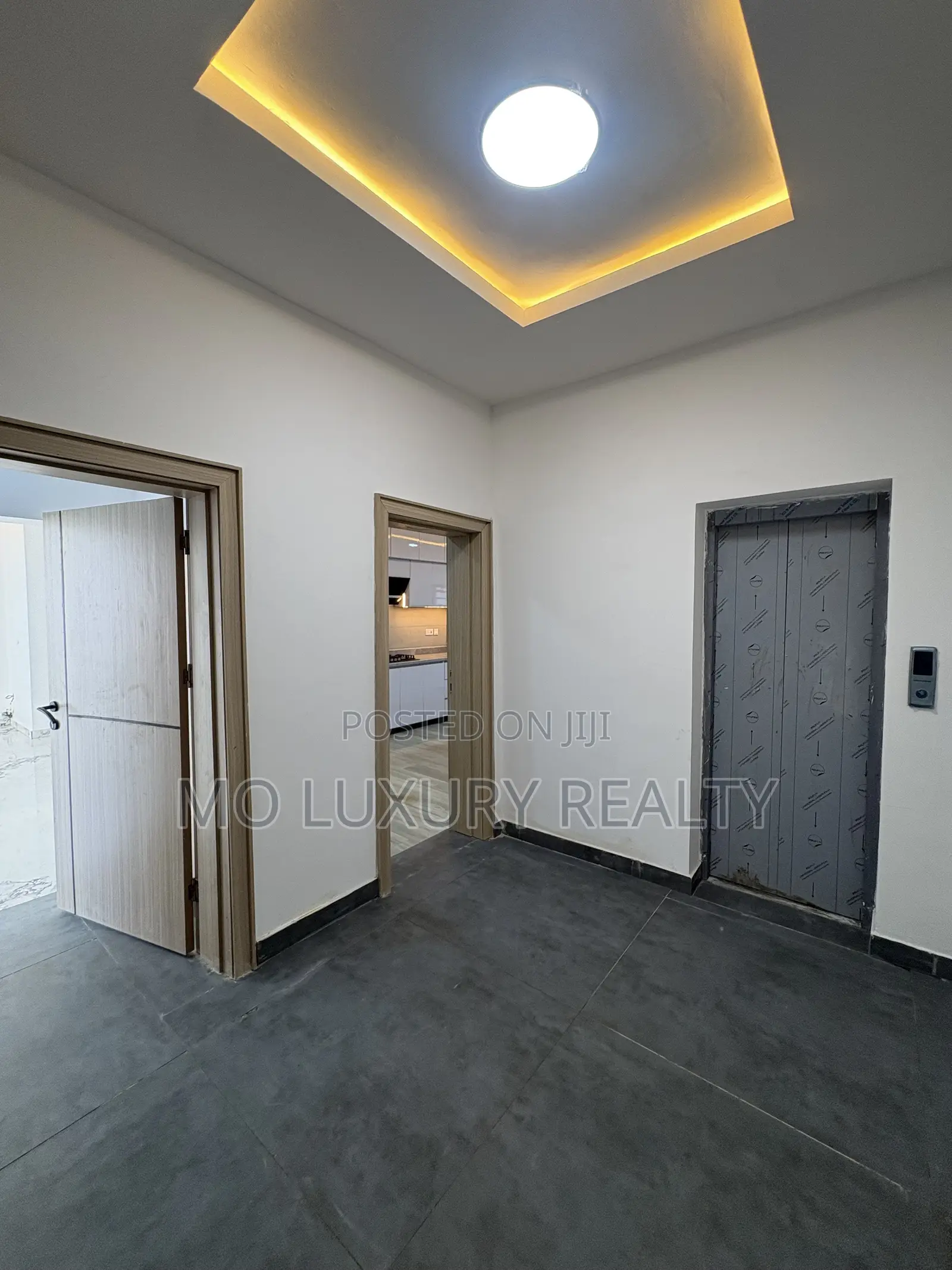 4 Bedroom Terrace Duplex With Elevator