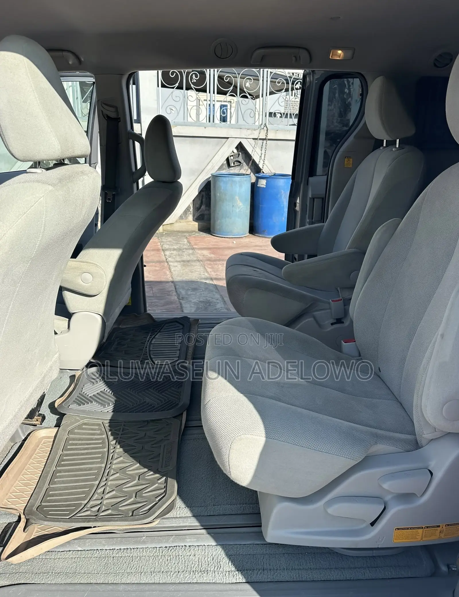 Toyota Sienna LE 8 Passenger 2012 Silver