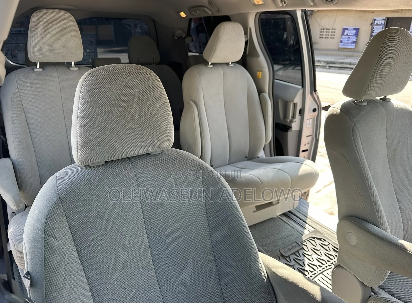 Toyota Sienna LE 8 Passenger 2012 Silver