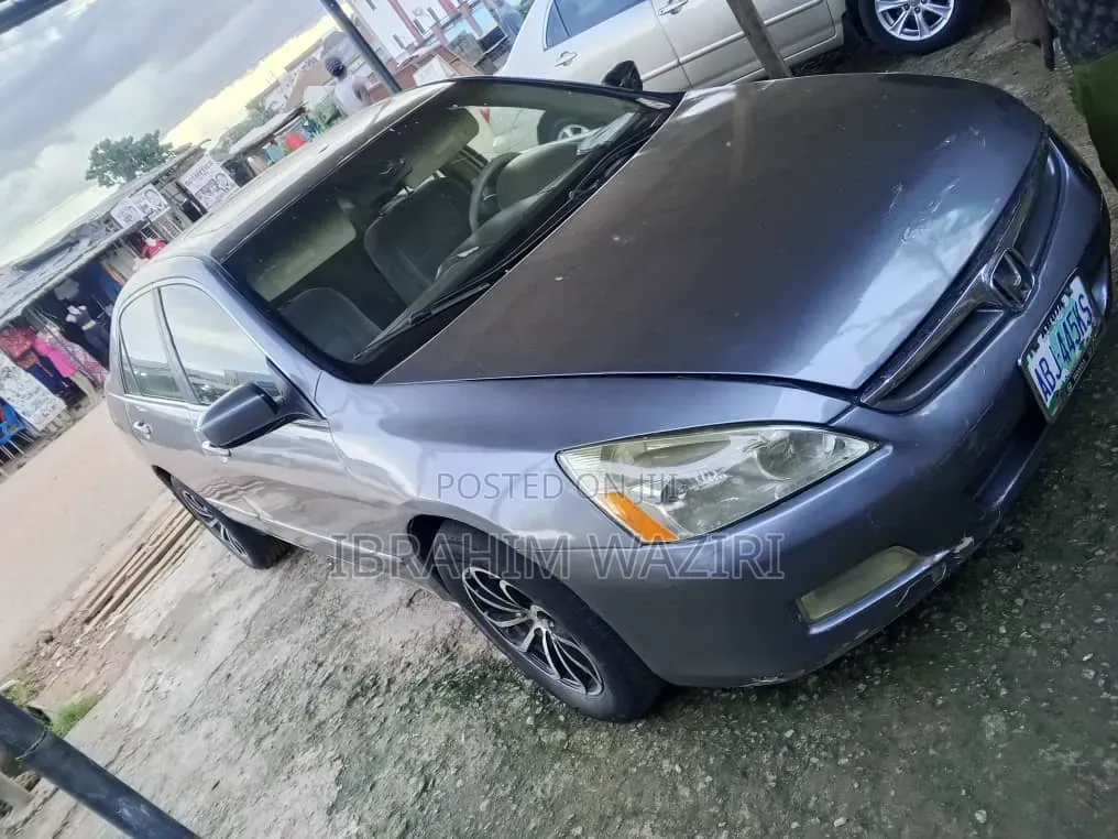 Honda Accord 2007 Silver