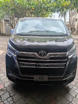 Toyota HiAce 2005 Black