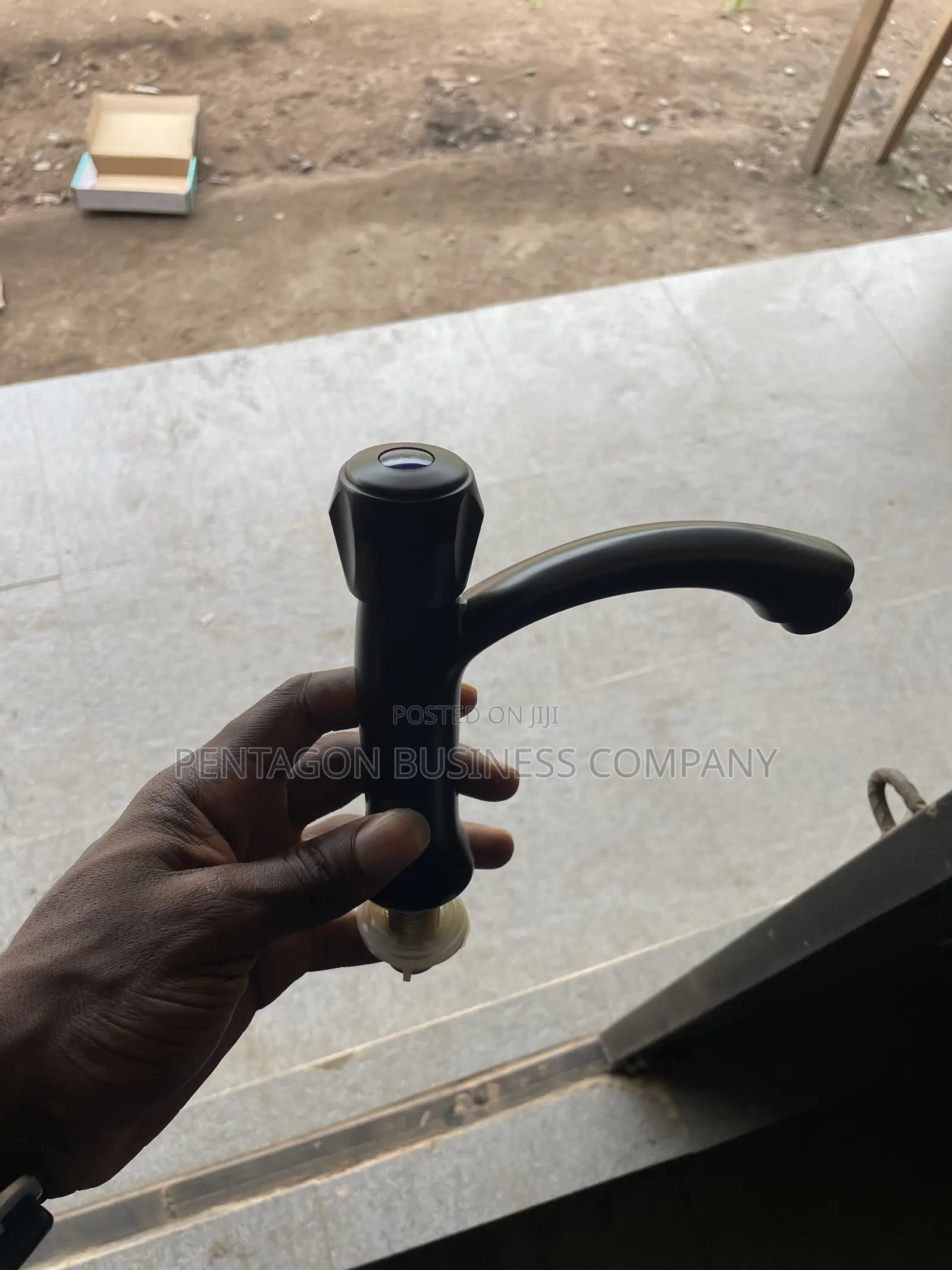 Basin Tap (Black)
