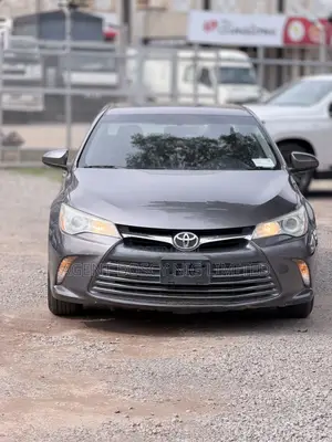 Toyota Camry LE 4dr Sedan (2.5L 4cyl 6A) 2016 Gray