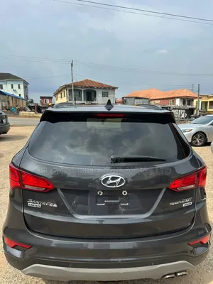 Hyundai Santa Fe SE 2.4 FWD 2019 Gray