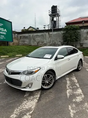 Toyota Avalon Limited Sedan FWD (3.5L 6cyl 6A) 2013 White