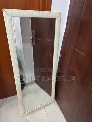 Frame Mirror